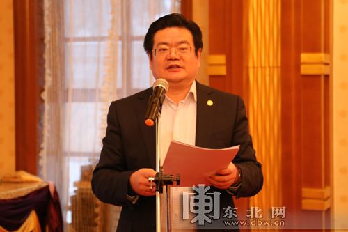 张效廉出席新闻媒体——新闻发言人见面会并讲话