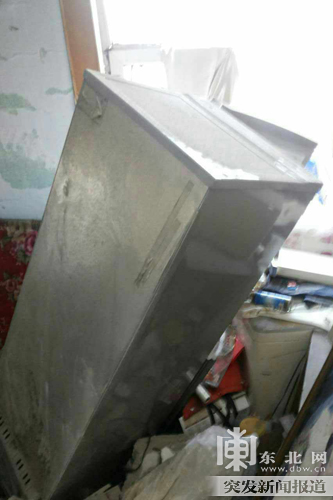 哈尔滨七政街居民家发生燃气爆炸 两男一女不同程度受伤