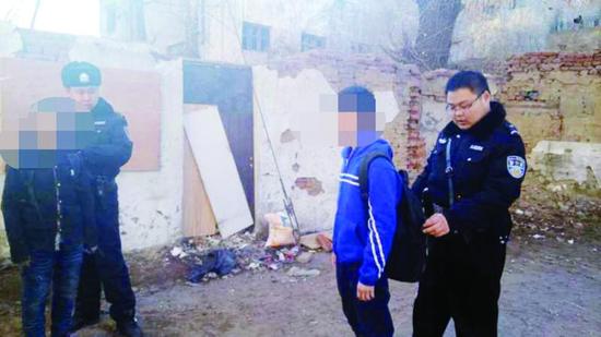 哈尔滨市两所学校40余名中学生约架 起因系发生口角(图)