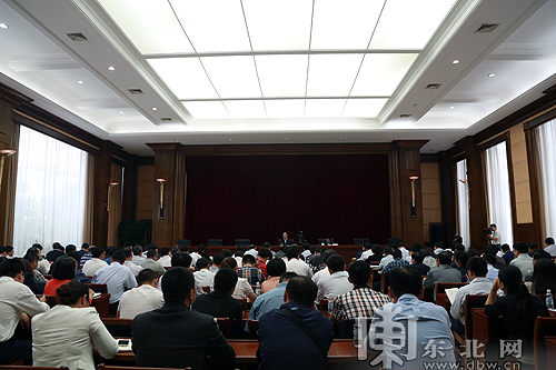 黄建盛：正身律己践行“三严三实”要求 建设忠诚干净担当的纪检监察队伍
