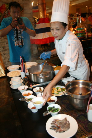 哈尔滨香格里拉大酒店推出泰国美食节