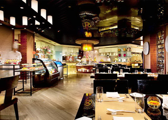 哈尔滨万达索菲特大酒店女士节自助晚餐特别惊