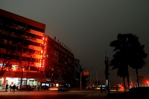 黄石出现“黑昼”天气