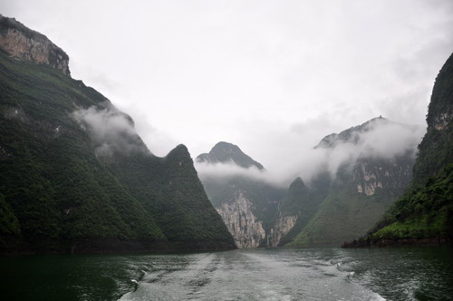 雨后清江