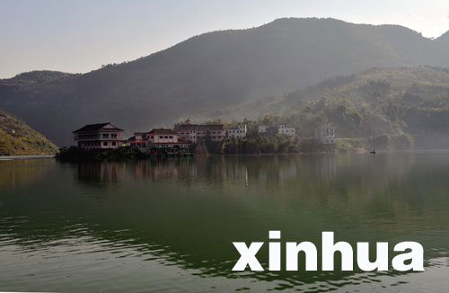 三峡：高峡平湖好风光