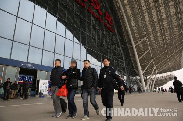 虚开增值税发票超3亿元 犯罪团伙藏匿七省仍被一锅端