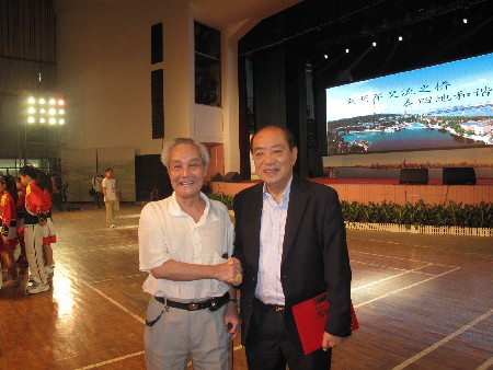 鄂港澳台两岸四地千名青年来汉参加辛亥百年交流活动