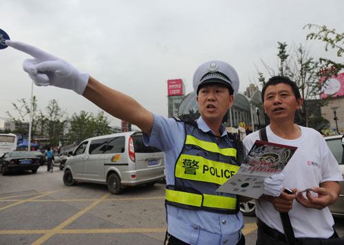 好交警刘德照常借路费给陌生人 7年来仅1人还