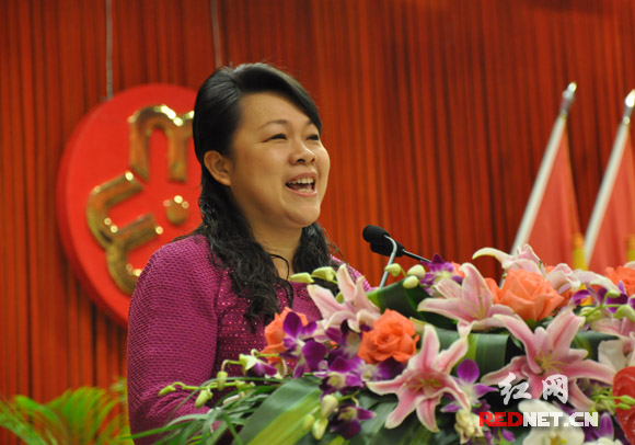 湖南举行庆三八暨优秀女共产党员先进事迹报告