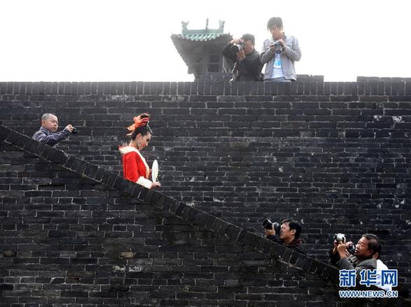 佳人丽影展芳华