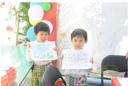 双胞胎文化节缤纷异彩儿童自由绘画别具一格