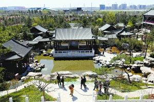 北京园博园揭开神秘面纱 试运营每日迎2万游客