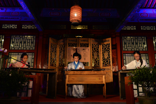 京城首次少儿古琴音乐会亮相大觉寺
