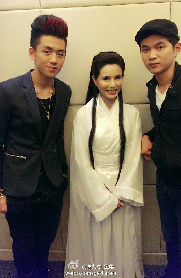 央行确认叫停虚拟信用卡 中信银行停牌