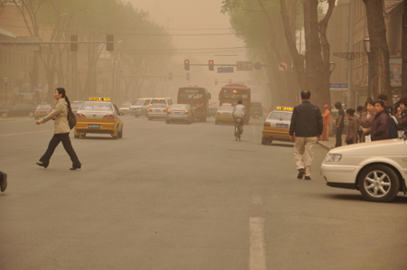 长春市首现沙尘天气