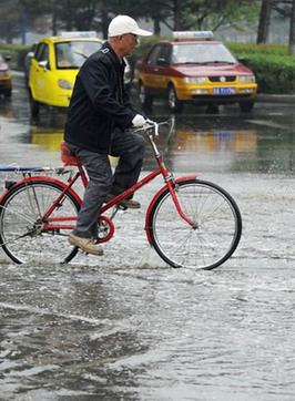 长春降大雨