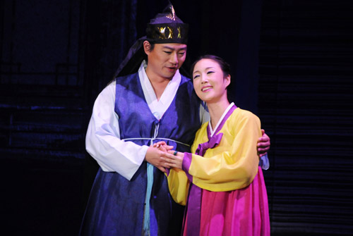 韩国经典歌剧《春香传》长春上演