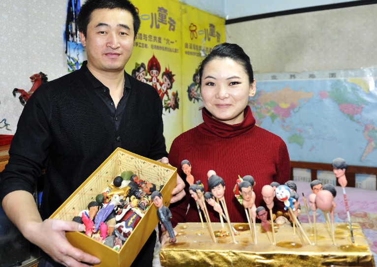 长春"面人张"9年完成2万件"面粉玩偶"