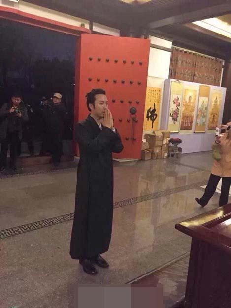 李玉刚否认借出家炒作：我是要做艺术家的人