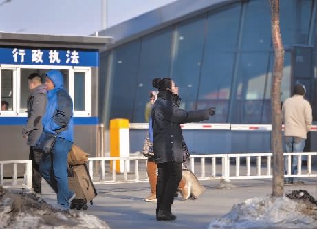 长春客运站外揽客多是“忽悠” 取证难监管存空白