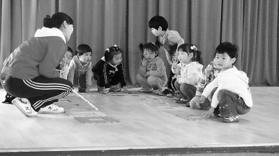 幼儿园“小学化” 是学校想教 还是家长要求？
