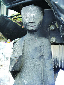 村民自家院外打水井挖出2200年前西汉古墓