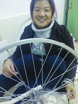 江苏女生抗癌路：生活以痛吻我，我当以歌回报