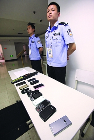 记者探访高考阅卷“总部”