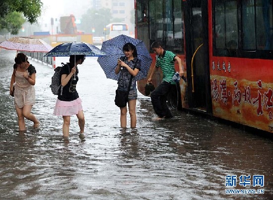 暴雨再袭南京