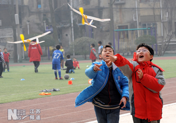 南京：趣味科技丰富学生假期