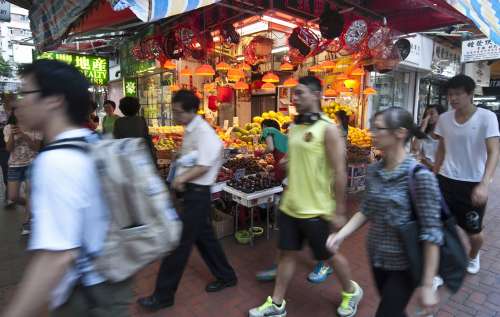 香港市民欢迎李克强访港 期待其深入街区了解情况
