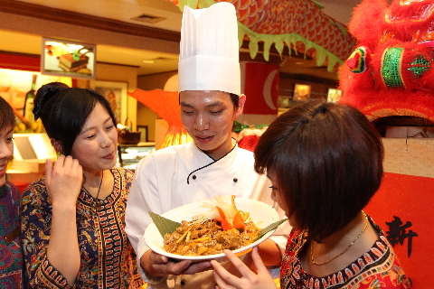 沈阳商贸饭店推出新加坡美食节