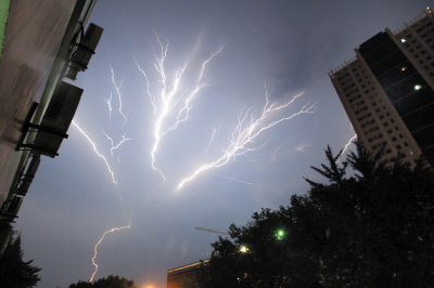大连近四成建筑对雷几乎不设防