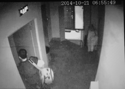 电影工作室遭盗窃一机器被贼藏走廊