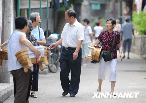 吴天祥：为群众服务不能退休