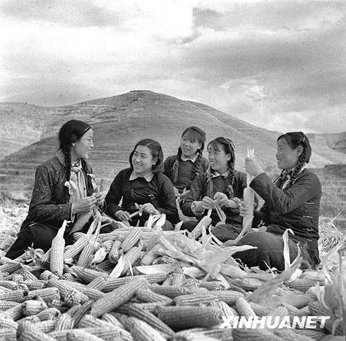 申纪兰：亲历者和见证人