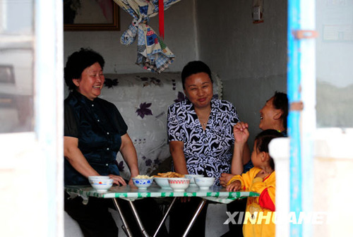 “草原英雄小姐妹” 爱岗爱家谱新篇
