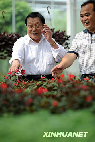 吴仁宝：打造“天下第一村”的老书记