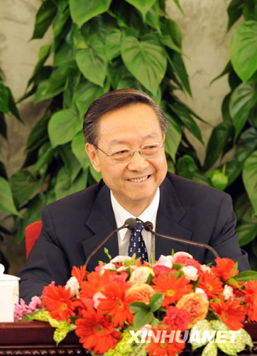 工信部长李毅中：“一以贯之”改造五大“短板”