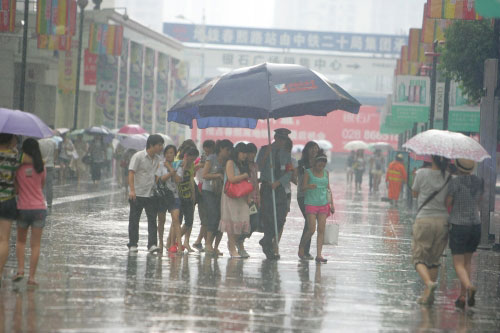 21日晚至25日四川多雷雨或阵雨 局部大雨到暴雨