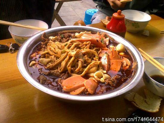 午饭不用愁 吃公司附近的实惠冒菜
