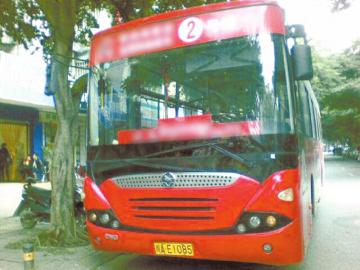 成都:超市免费班车租赁居多 监管尚处真空地带