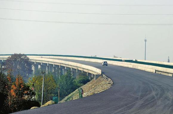 成都二绕西段月底通车：时速100 彭州到双流仅1小时