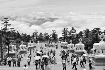 高铁促进成乐旅游互融 乐山打造成都后花园