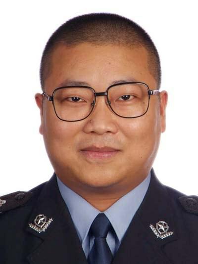 四川评2014年十大我最喜爱的交警 图文讲述他们的故事