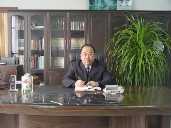 任学武：不断提高学校中层干部的基本素质