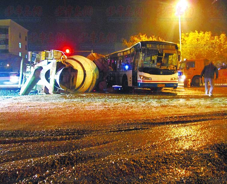 大块头 频惹祸:搅拌车砸公交大货撞死骑车男