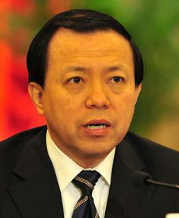 王书坚任山东省政府党组成员 曾任青岛市政协主席