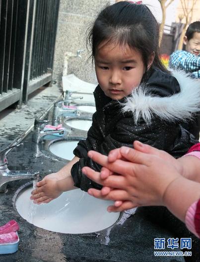 上海开展校园H7N9禽流感防控宣传