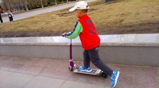 调查:沪3-6岁幼儿仅两成每天运动 最爱自行车和滑板车